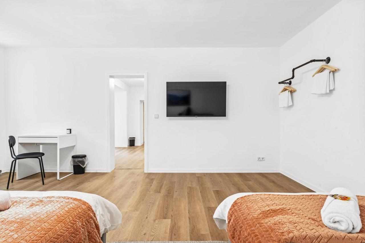 2 Zimmer Apartments, 4 Betten, Vollmoebliert,Zentrale Lage Am S-Bahnhof Berlin Exterior foto